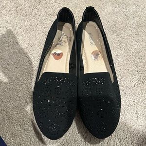 Nicole slip on black shoes